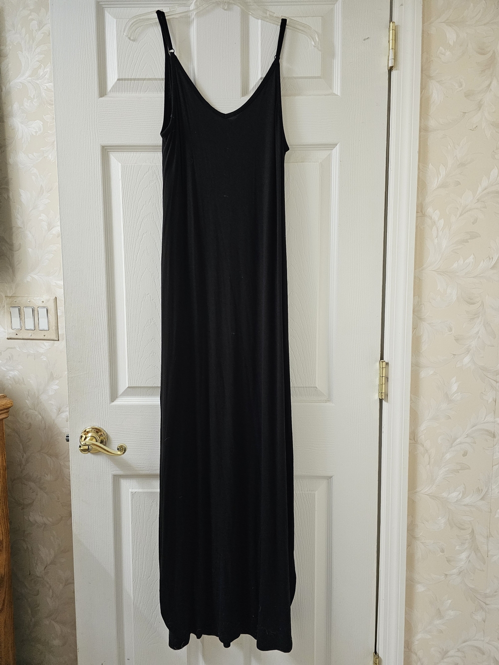 Black Maxi Slip Dress with V-Neck and Adjustable Spaghetti Straps - Picture 2 of 8